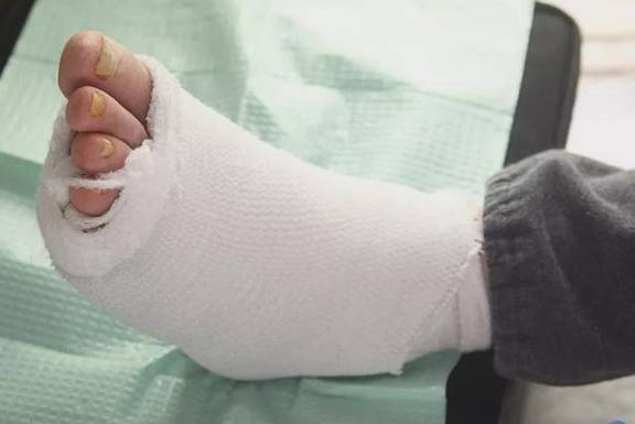 控制|男子热水泡脚，最后竟要截肢？这个错误很多人还在犯