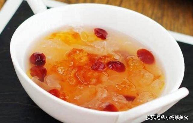 美食它是“天然玻尿酸”，女人常吃润肤美白，比天天敷面膜还好！