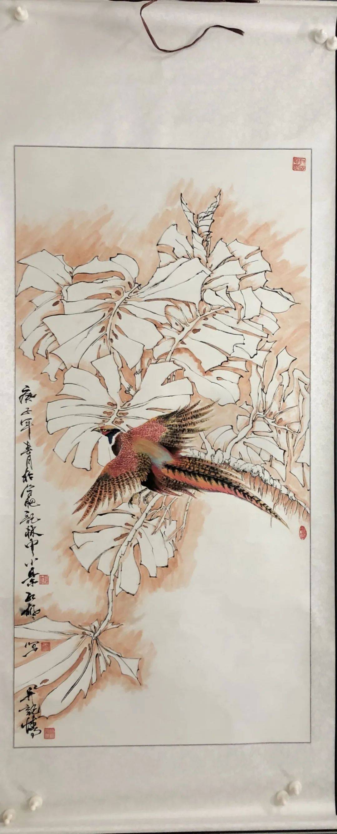 徐勇笔下的花鸟意境生动非常耐看