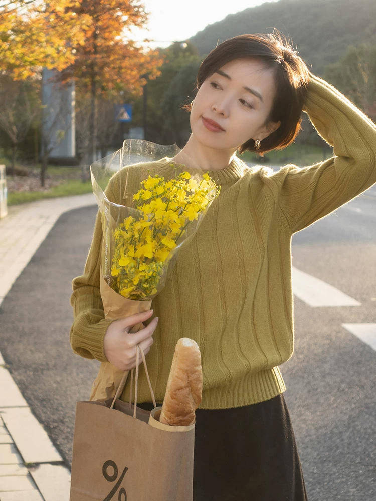 下装 步入40不要觉得“毛衣”老气，借鉴以下实用款，美出新高度