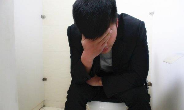 进行|肝功能不好的人，腹部会有什么表现？异常全占，要当心肝硬化