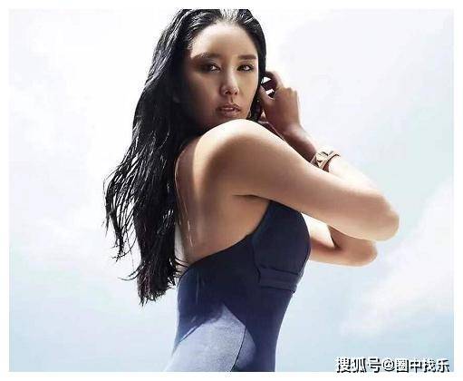 原创古铜色的郑雅琳完美s型身材蜜桃臀十分迷人