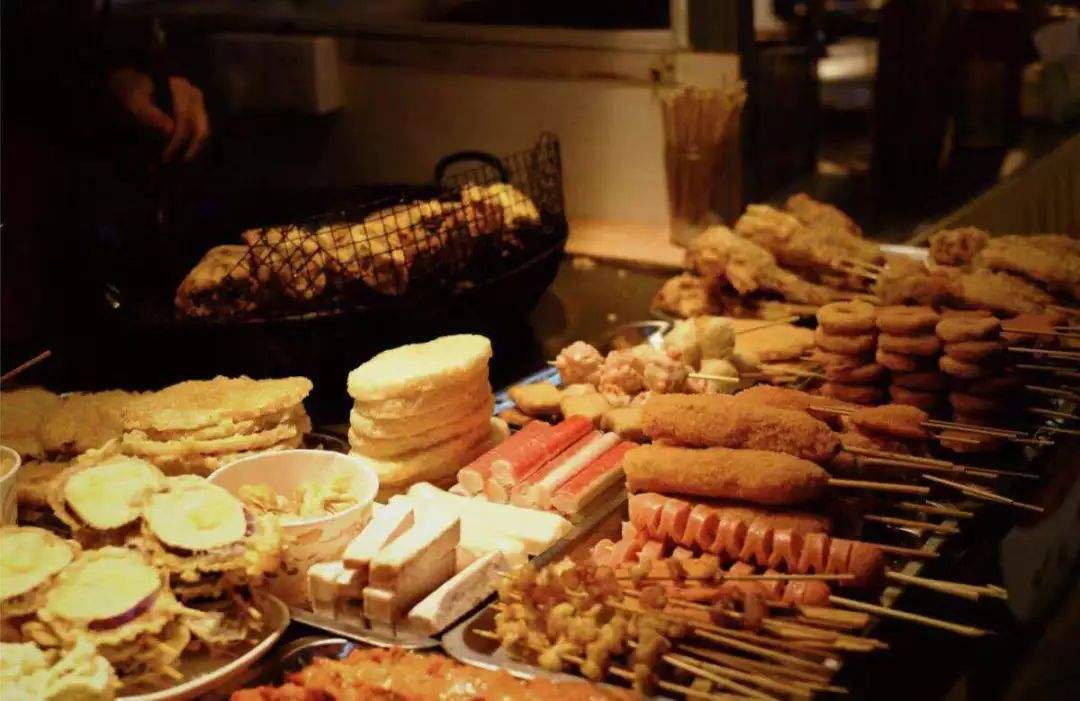 食品|中小学小卖店被责令取缔，家长有赞同有不解：校外店铺也该管管！