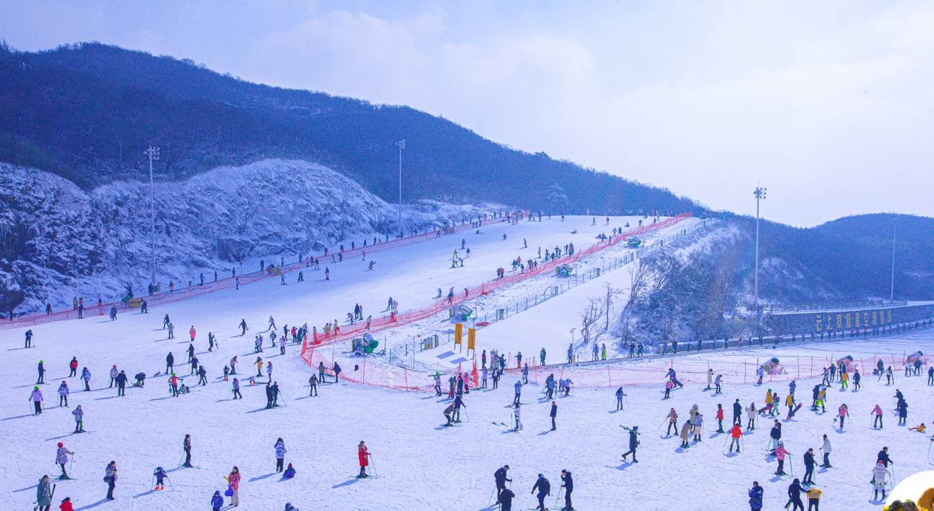 长三角滑雪好去处：浙江安吉云上草原星空滑雪场，天知道多好玩！