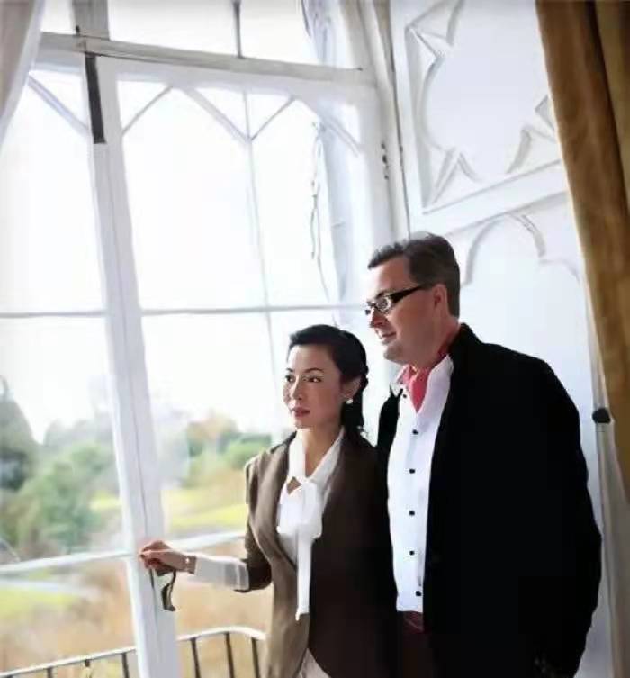 �޸�����������,ס6000ƽ��լ,�Ҹ�17��,���������ƾʲô?