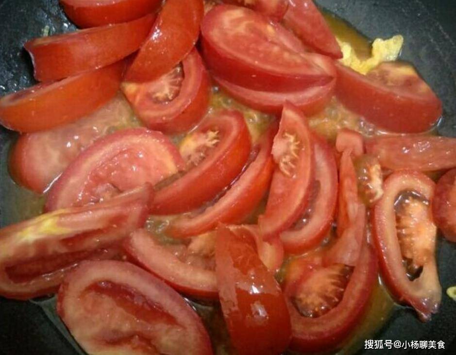 汤汁|冬天早餐不用忙,10分钟搞定出锅,好喝暖胃,一次喝2碗不过瘾