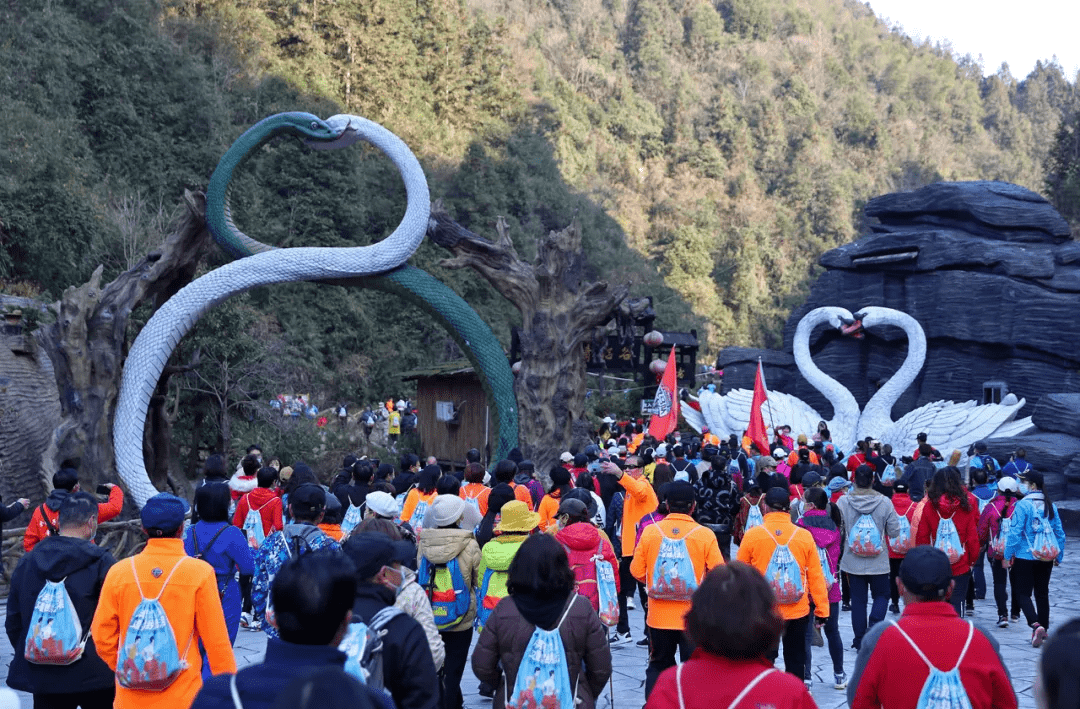 本次賽事依託穿巖山國家級森林公園的景點,設計了充分展示漵浦縣山水