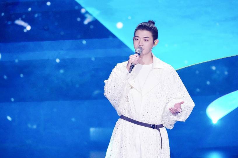 出事爸妈扛,跟妈拍婚纱_吴亦凡_霍尊比_陶喆妈