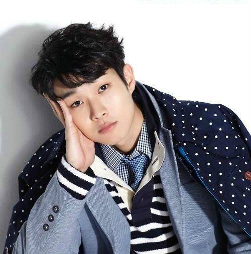 寄生|崔宇植演艺之路：为梦想跨海回国，苦熬多年终拿到主角剧本！