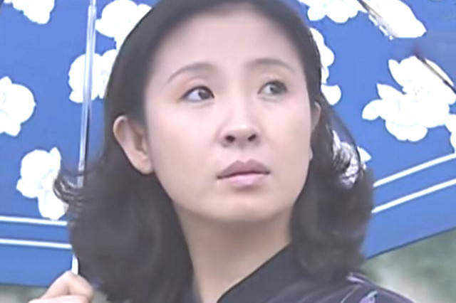 红花|《小敏家》中的佟兵妈和李主任,看似不起眼的配角,来头都不小