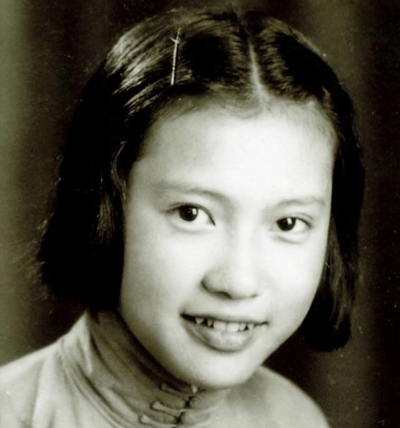 很多地方都成为了废墟,怀胎九月的时候,负心汉依旧在外喝酒,秦怡忍无