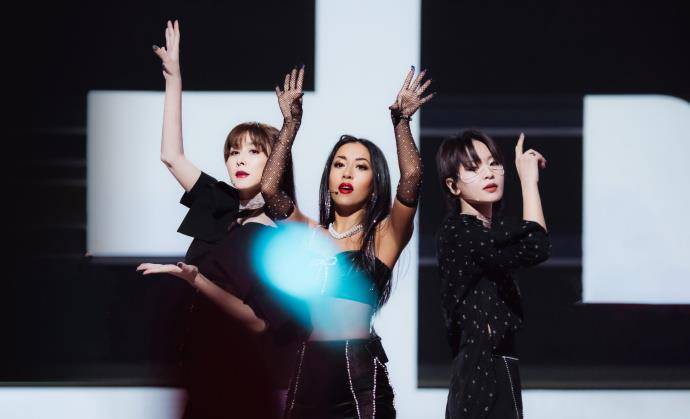 弦子|浪姐2:李菲儿张馨予争执,弦子说我劝你不要总想着多活几集