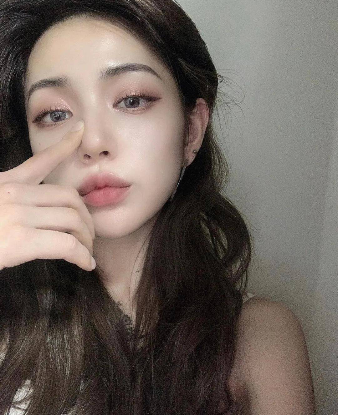 眼睛为什么自己妆前妆后变化并不大，更有甚者，还变丑了？