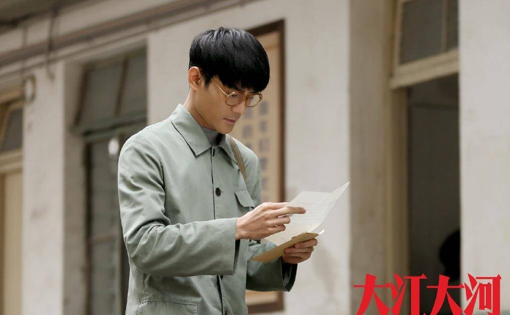 劲敌|王凯《猎狐》将拍，与刘奕君成强劲对手，女主王鸥貌美气质佳