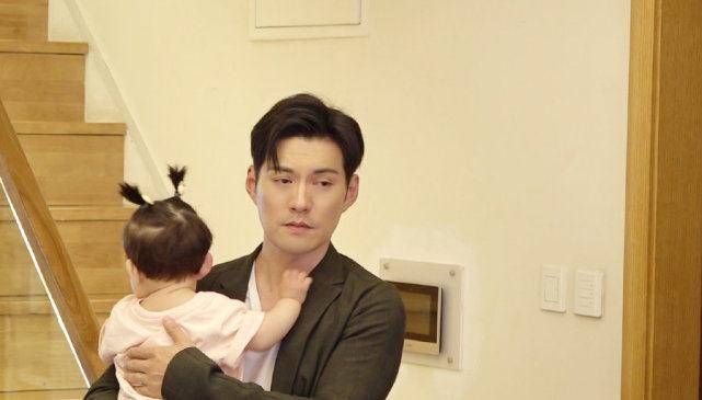 网友|严屹宽综艺首秀暴露情商!曾经的“天涯四美”是如何输掉人气的?