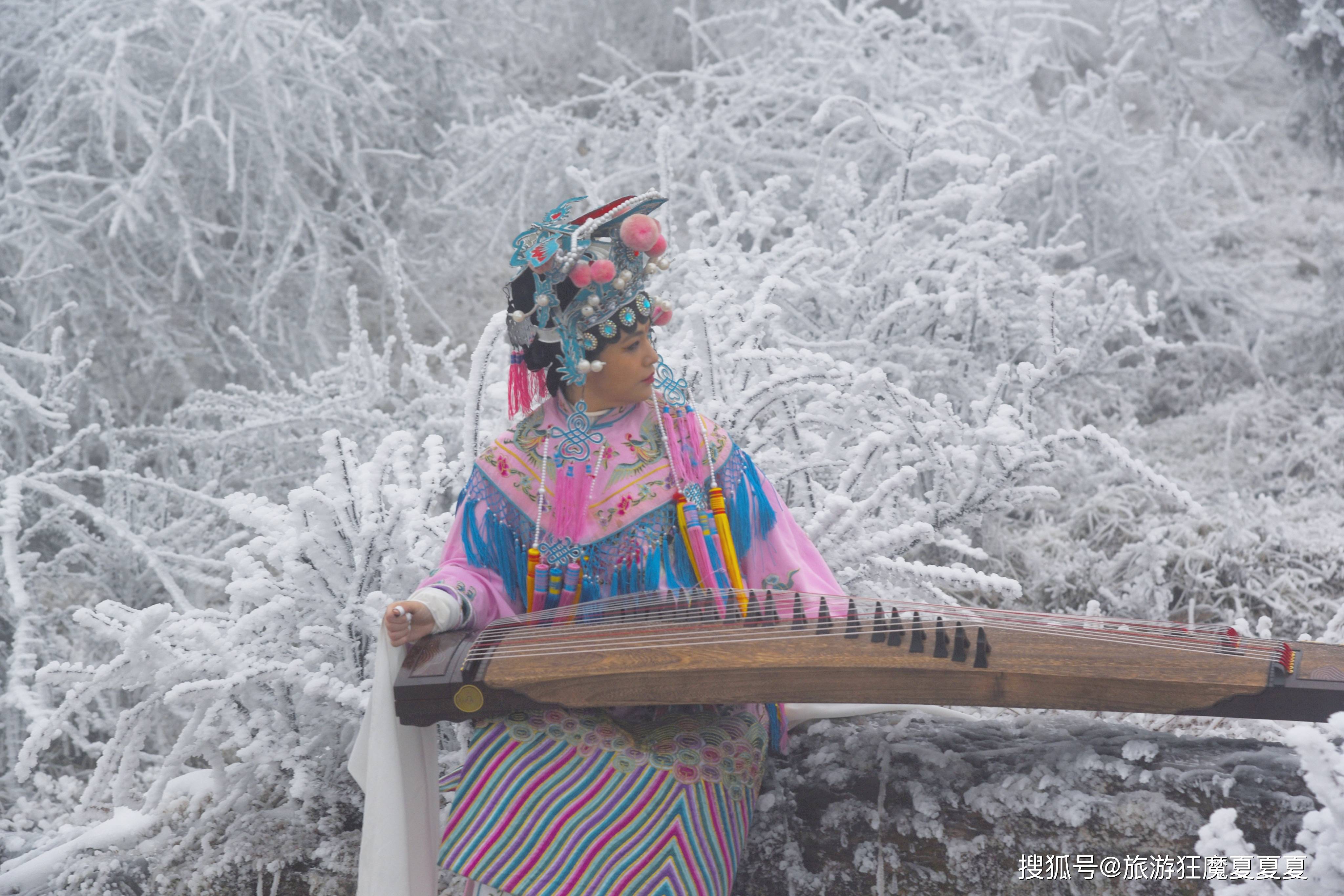 王岗坪|四川赏雪好去处，山上小木屋宛如北欧，还能远眺蜀山之王贡嘎雪山