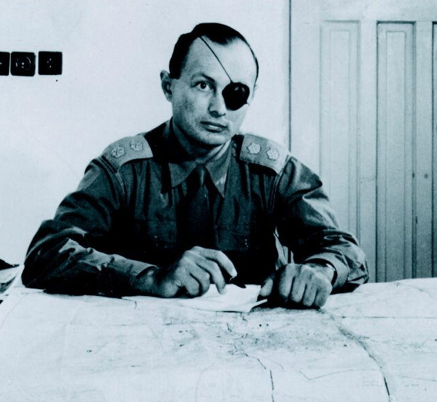 独眼少将摩西达扬34岁当将军美苏都佩服却差点让以色列亡国