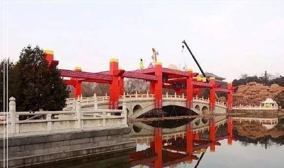 西安今年春节大唐芙蓉园有灯会寒窑有庙会 也是年味十足