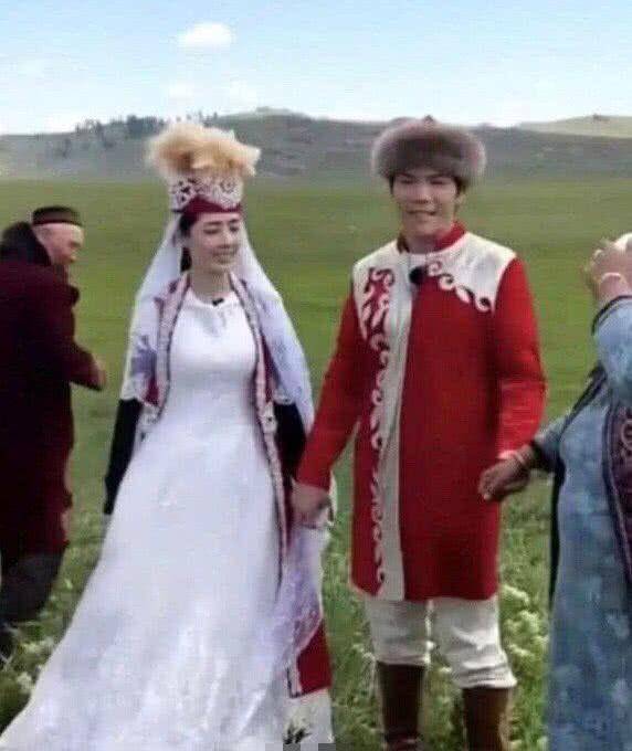 女孩子|向太超级宠儿媳，兑现承诺，真的给郭碧婷买了一块地给她养动物