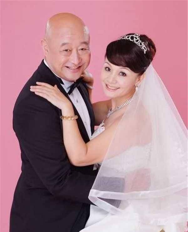 从相声大师到臭名远扬,5姓家奴的陈寒柏,远比你想象得更糊涂_寒柏很