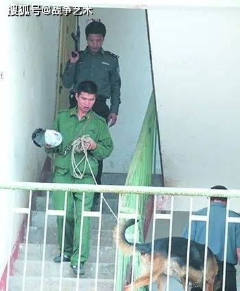 汉江边上的故事:湖北第一悍匪谢先荣覆灭记_工作_通缉令_犯罪