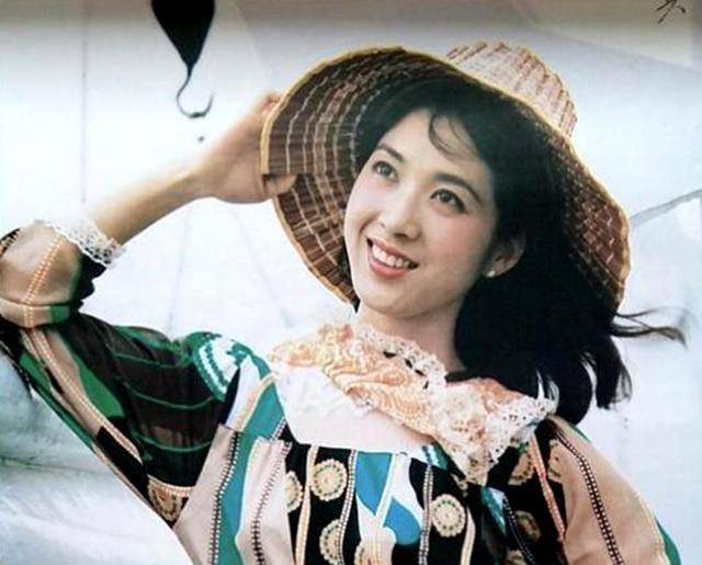 电影|1986年龚雪因“流氓案”赴美，如今丈夫成高管，女儿名校毕业