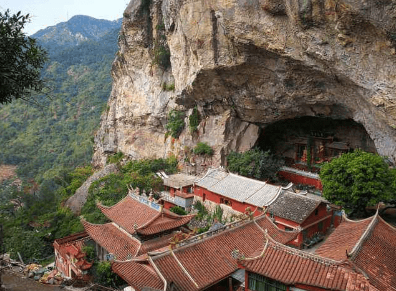 福州这处山洞古寺，有世界最小大雄宝殿，被誉为“罗川八景之首”