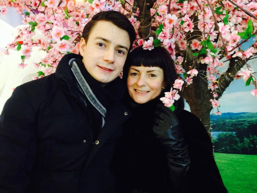 一周达人伏拉夫抖音千万量级达人为拿中国绿卡努力奋斗