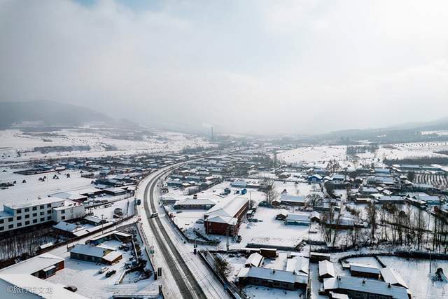 娱乐|航拍吉林省的吉林市，冬天千里冰封万里雪飘，你看过吗