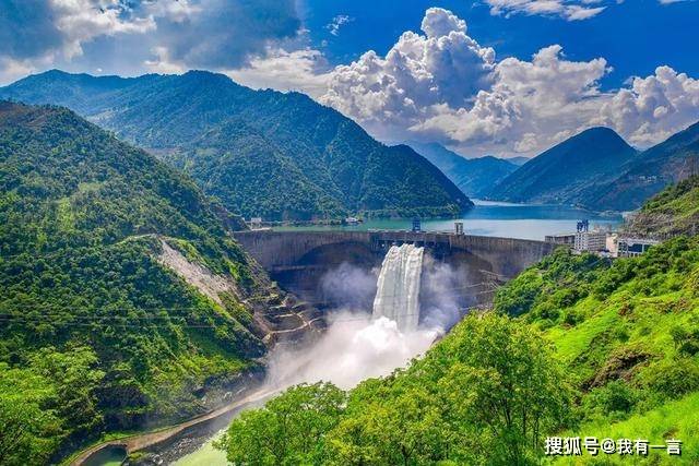 四川著名景点排行榜前十名:不容错过的绝美之地