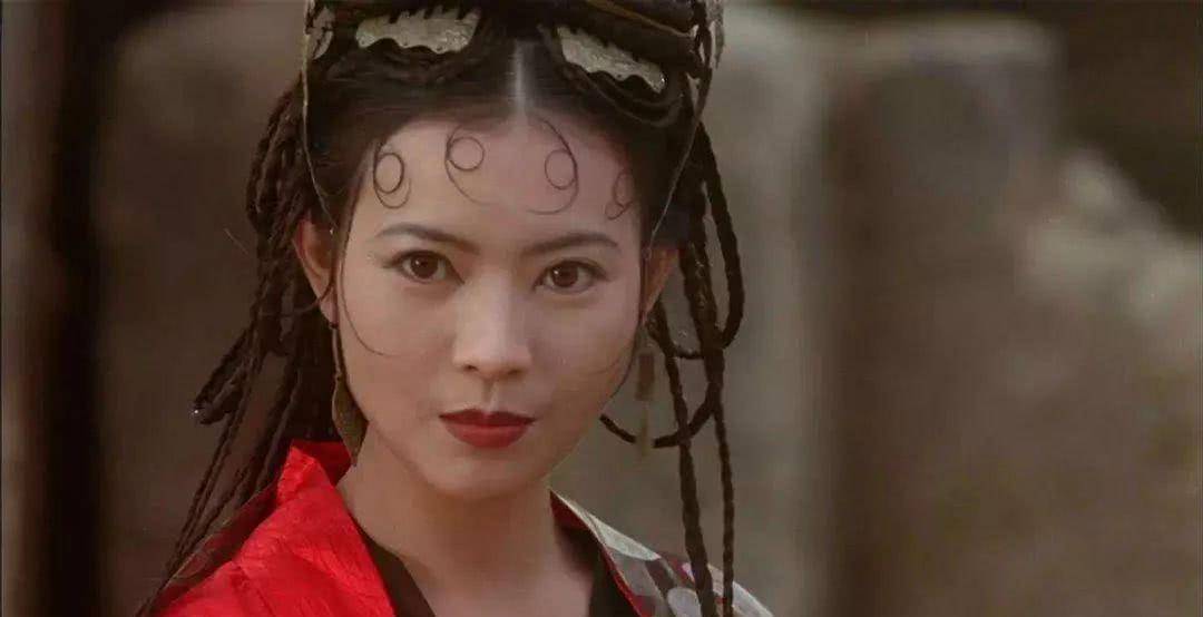 钟楚曦钟楚曦新戏小倩扮相撞脸佟丽娅？妖女系美人除了王祖贤还有美艳绝伦的她们！