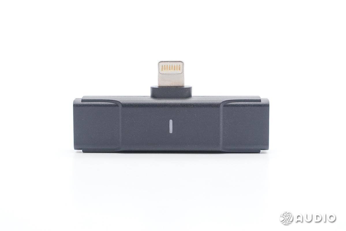 产品|采用njoinic英集芯IP5303的移动电源IC，威麦科技麦克风开箱拆解报告