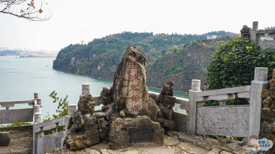 底蕴|三峡中极富人文底蕴的岩溶景观，形成于数亿年前，被古人喻为幻境