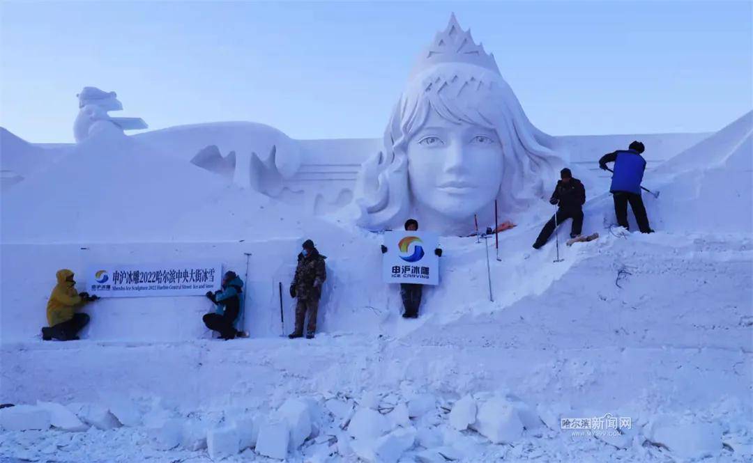 冰灯|又上新了！江畔美景一天一个样，冰雪美景抢先看！