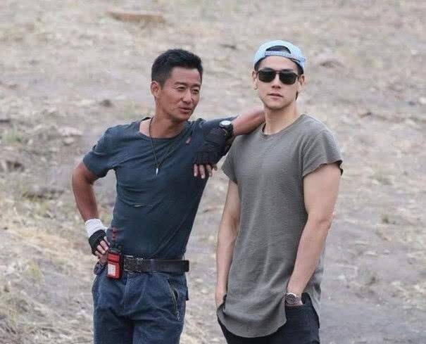 因为|吴京在拍摄《战狼2》时,王思聪投资几千万,至少拿到了8个亿分成