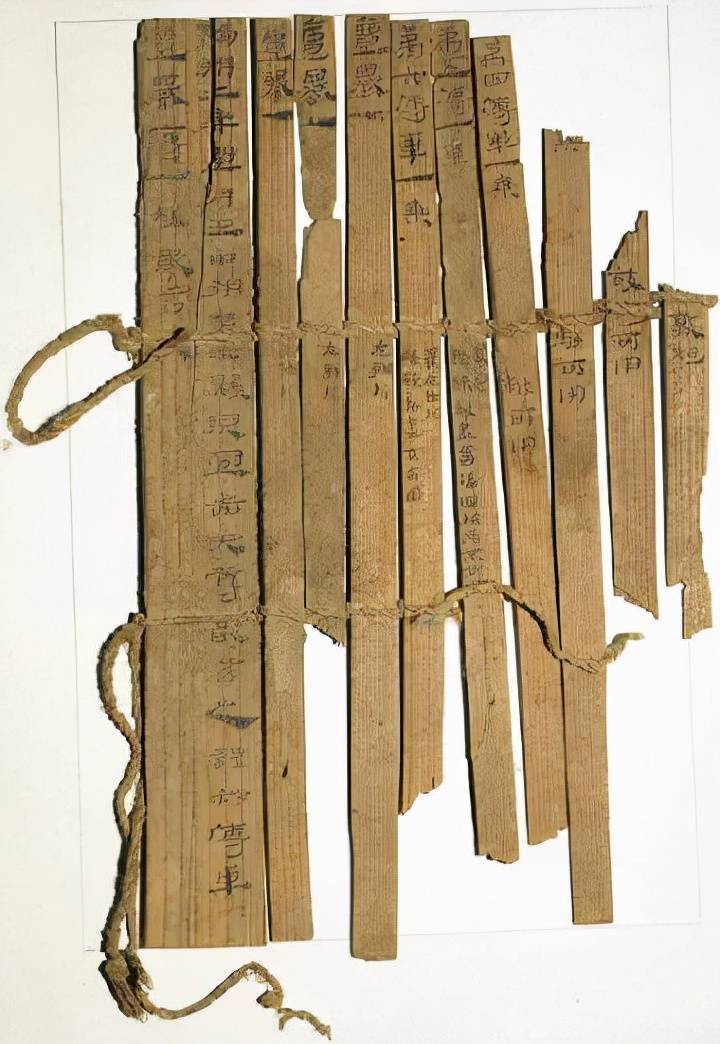 清华简爆出上古猛料蚩尤是黄帝之子那些改写历史的竹简都藏在哪里