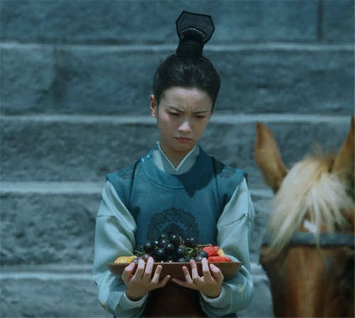 因为|《雪中悍刀行》李庚希演技被群嘲，败在表演风格，更败在揠苗助长