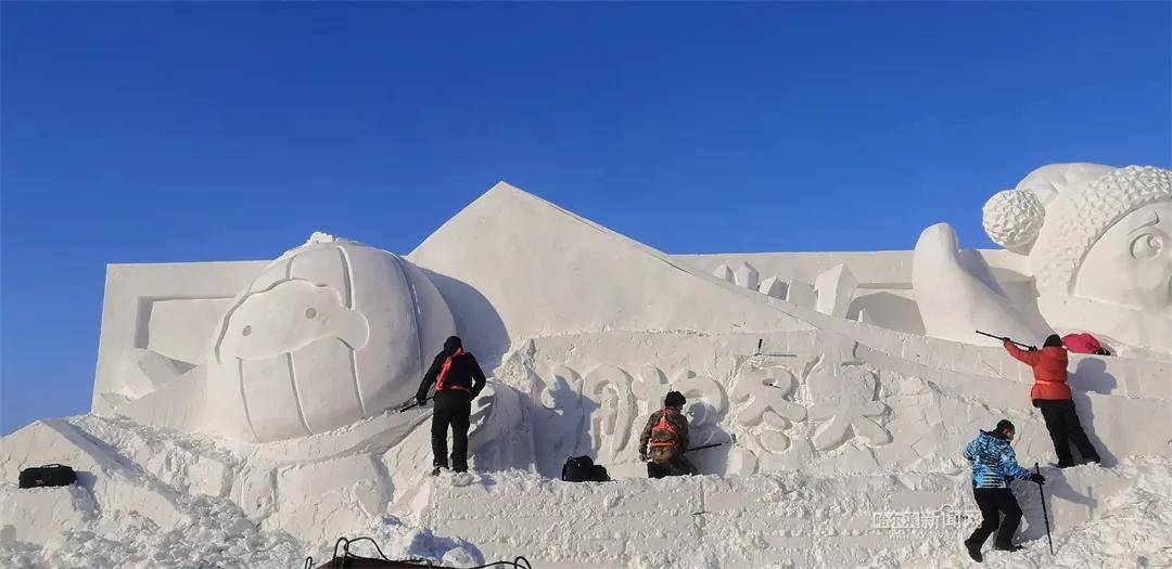 冰灯|又上新了！江畔美景一天一个样，冰雪美景抢先看！