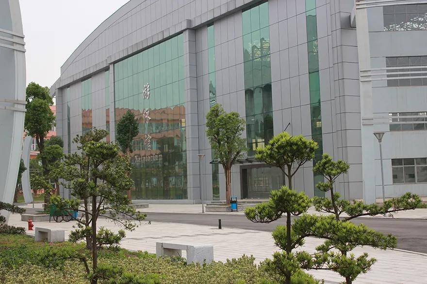 湖南交通职业技术学校_五年一贯制大专班招生_长沙汽车工业学校招生