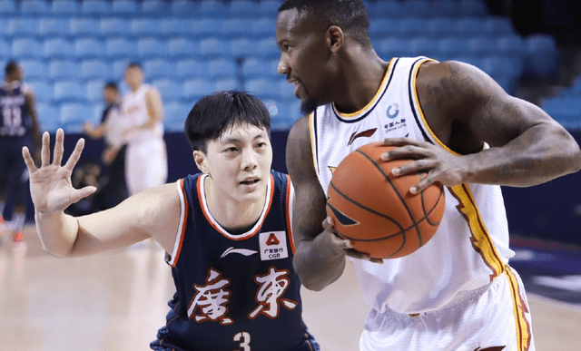 比赛|两场输38分！广东4年来首次遭遇两连败，3点因素成球队输球真因