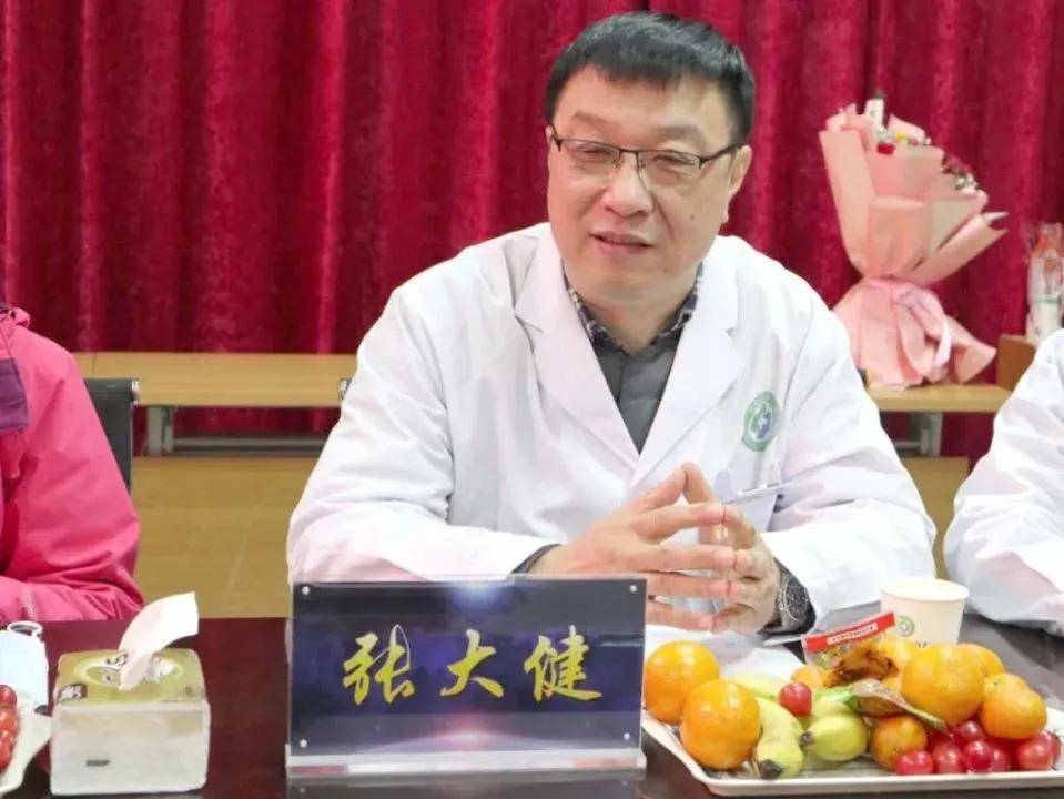 "仪式开始后,中煤矿建总医院总经理熊荣华首先代表医院全体职工向防疫