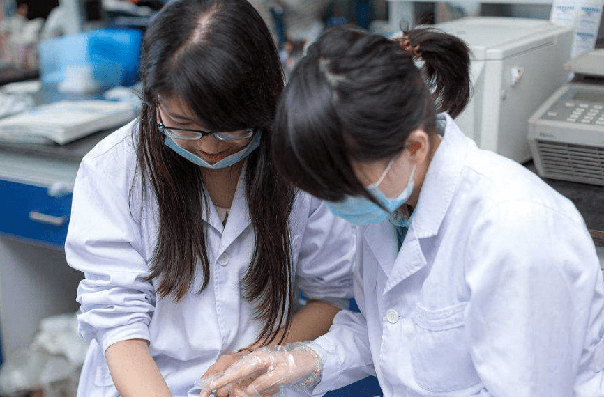 医学生的实验课能有多难上 ab32caed92fa4f9aa6195b7a7088dd30.png