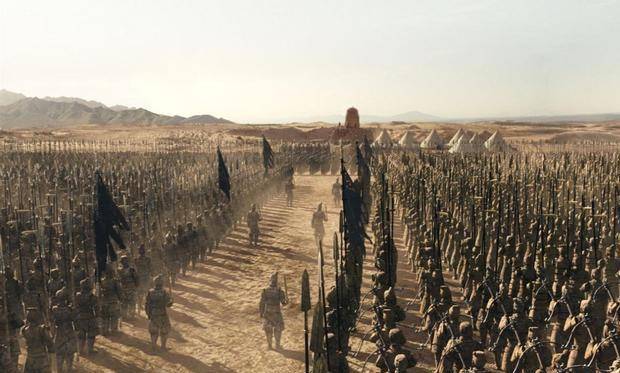 古代打仗时,前排士兵明知道必死,为何还甘愿站在第一排?_战场_战争_弓