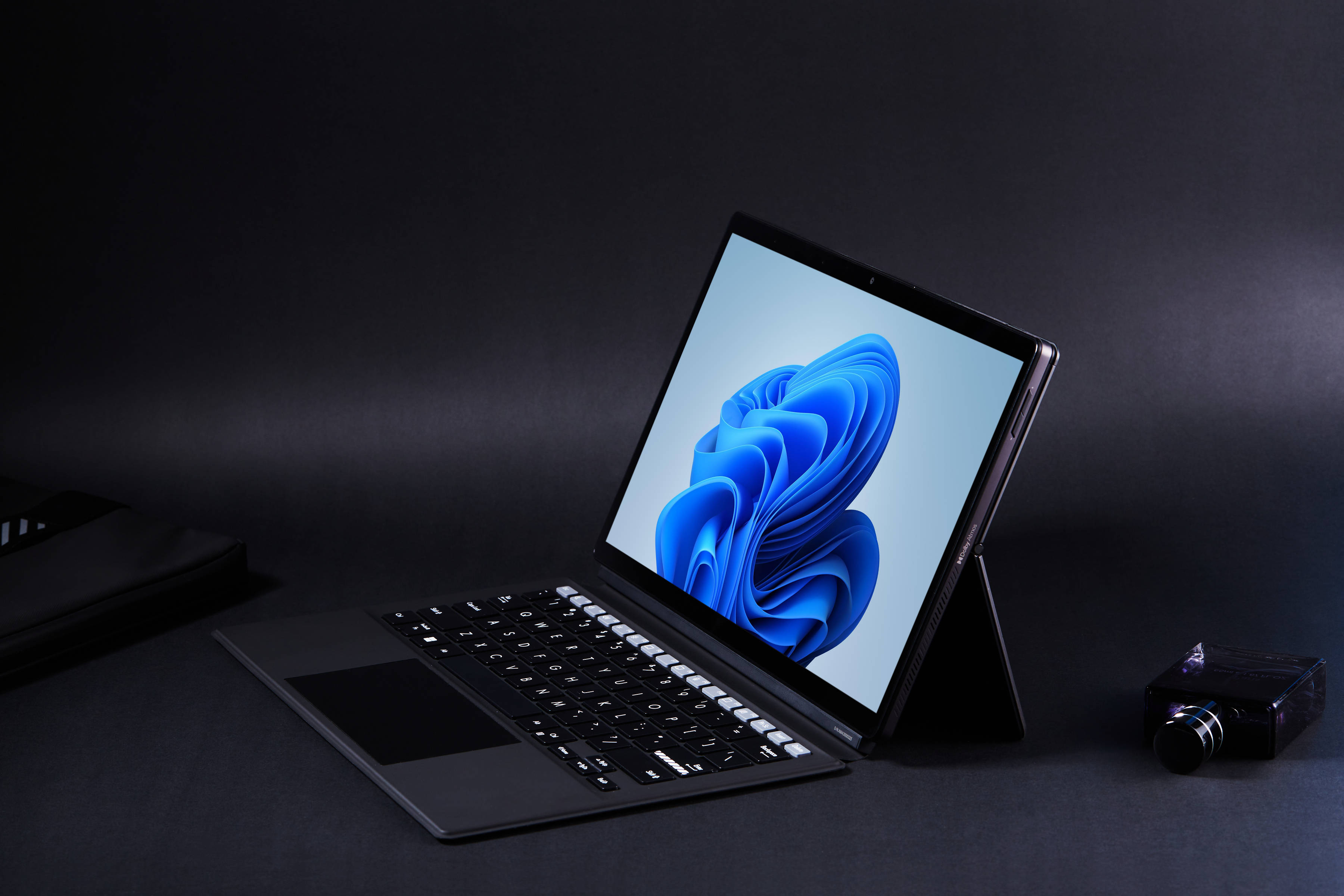 华硕无畏新形态新品:解锁办公新体验_用户_场景_需求