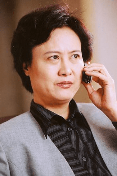 柏寒:戏里是"恶婆婆"戏外是大姐姐,把海清从"儿媳"处成闺蜜_父母_母亲