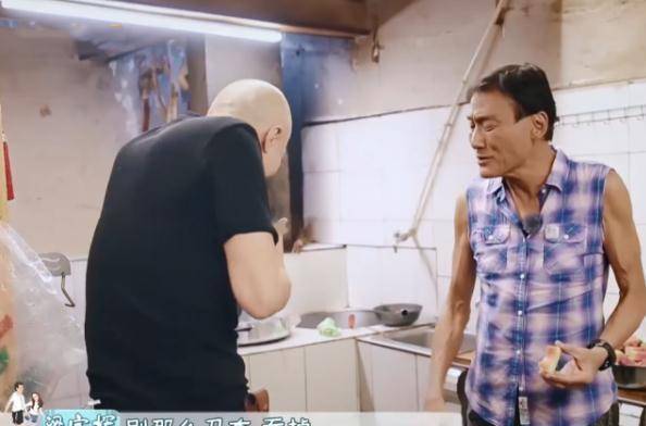 因为|就怕影帝突然戏瘾发作，梁家辉徐锦江让《一路成年》综艺变影视