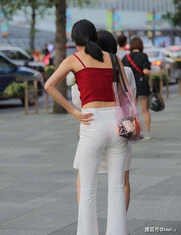 高跟鞋 瑜伽裤带来魅惑体态,显瘦又有气质,甜美气息尽显