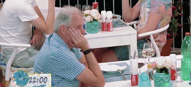 滑铁卢|《中餐厅3》口碑滑铁卢，收视率大赢家