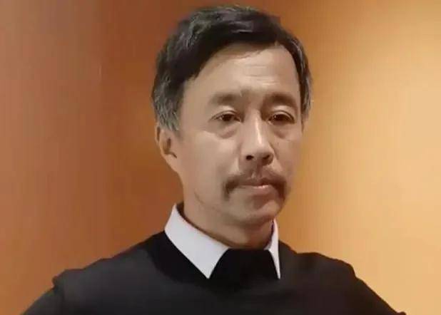 功利|流浪大师的“清醒”，打了多少“迷糊”网红的脸？