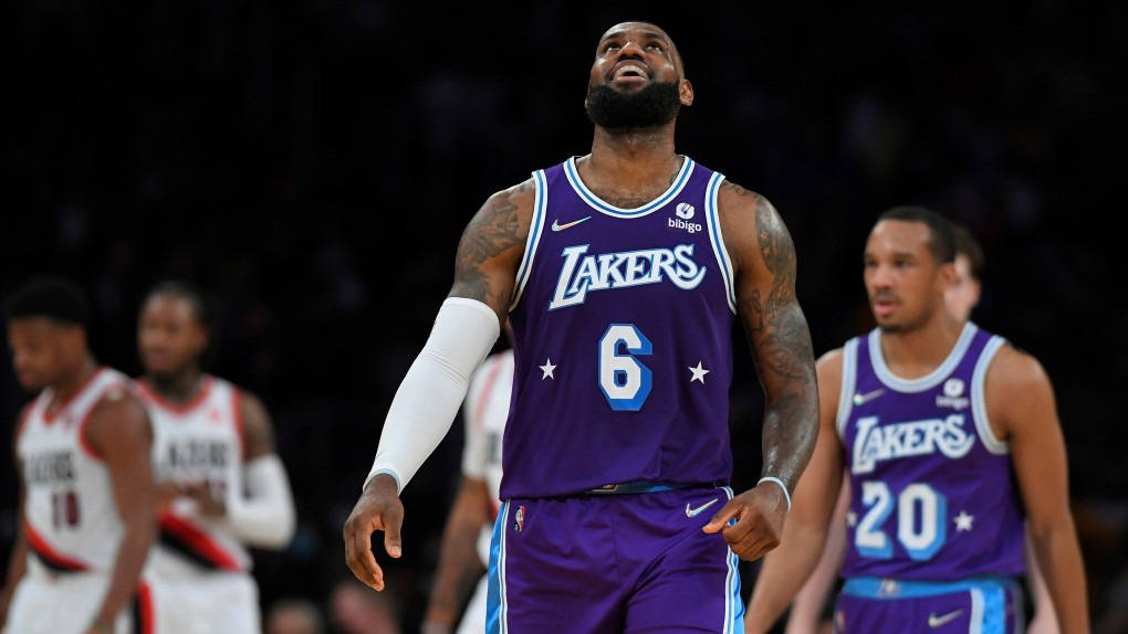 威少超|湖人消息：隊(duì)內(nèi)傷情出爐，名記質(zhì)疑威少超巨資格，沃帥談?wù)裁及才?
onload=